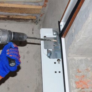 roller-door-installation-768x509